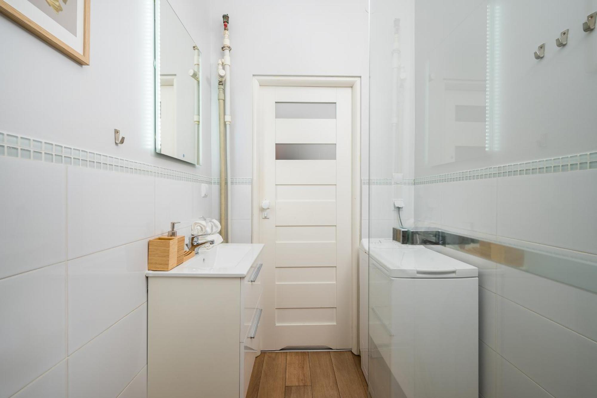 Green Oasis Charming Loft In A Historic Warsaw Tenement House 900 M From Central Station Buitenkant foto